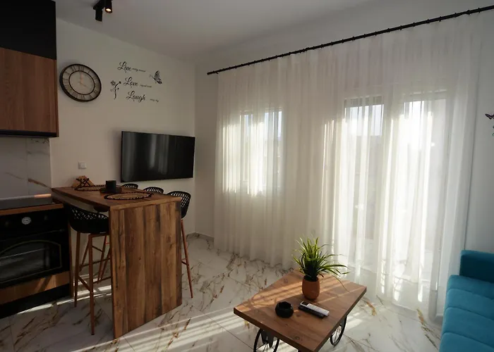 Royalty Queen Kavala